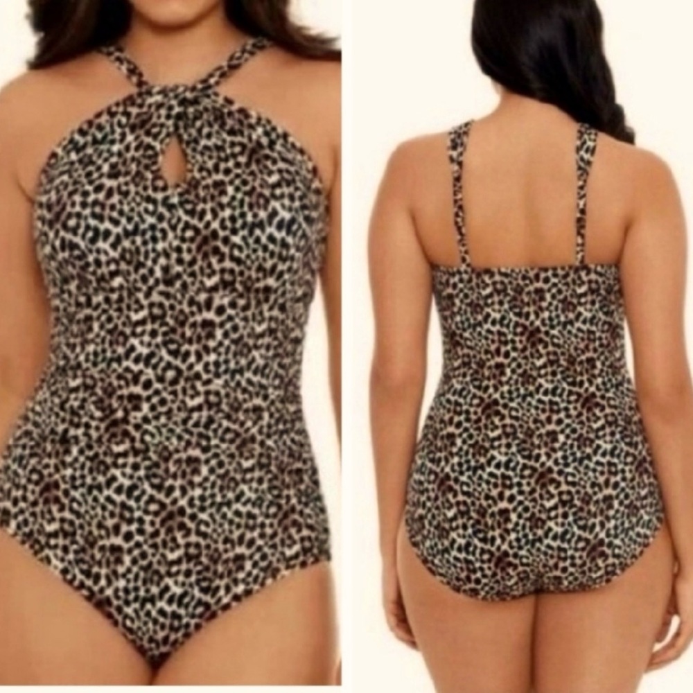 Leopard Print One-Piece Embrace your curves Swimsuit in Tan & Black